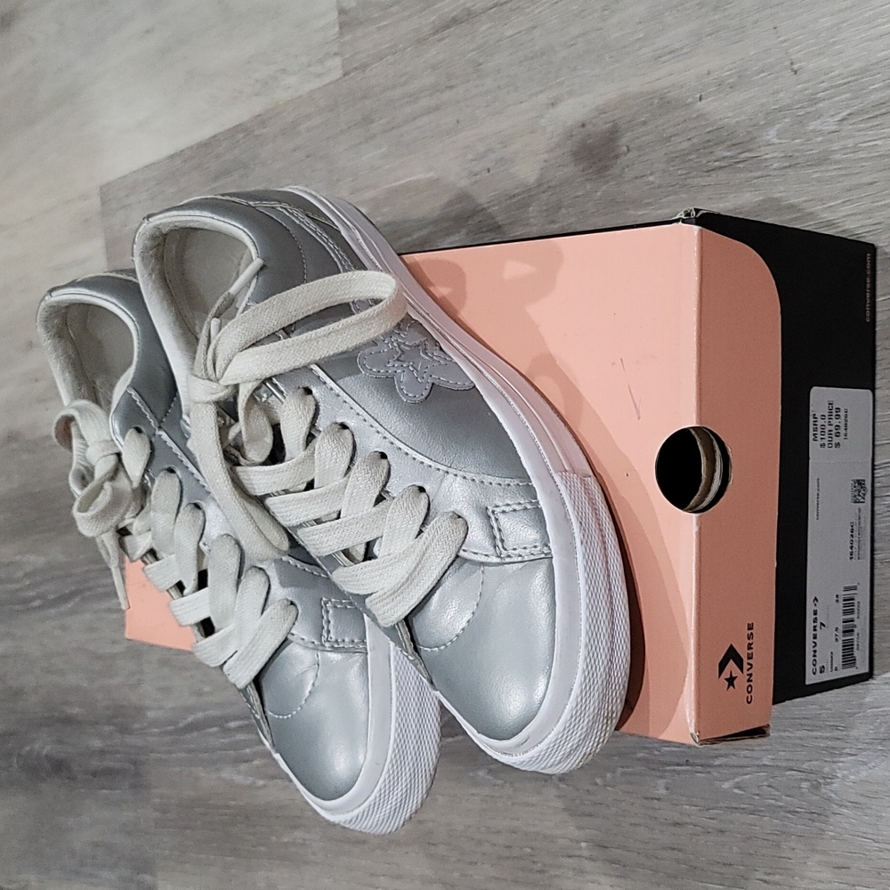 SOLD: Converse Golf Le Fleur